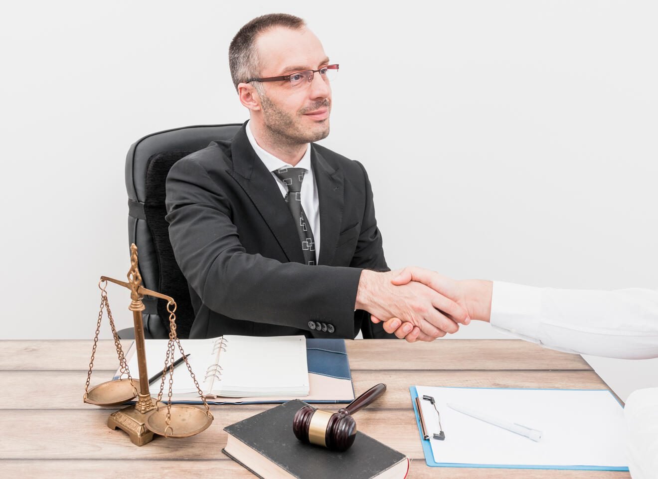 Solusi Hukum Bisnis & PKPU