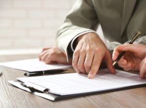 Penipuan Online Lapor Polisi: Cara & Syarat Agar Uang Kembali