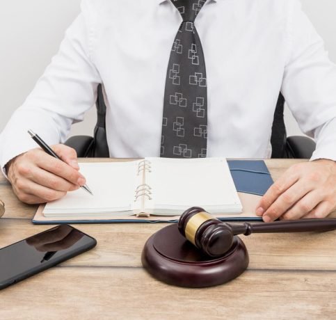 Review Dokumen Hukum - Konsultan Hukum Profesional